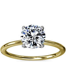 Bague de fiançailles solitaire avec halo de diamants dissimulé en or jaune et platine 18 carats